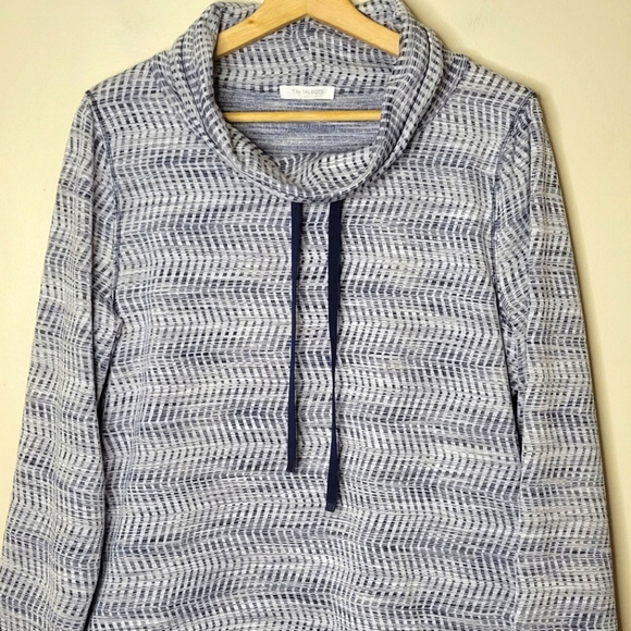 T By Talbots Cowl Neck Pullover Sz L Navy/White Chevron Preppy Casual - Picture 3 of 8